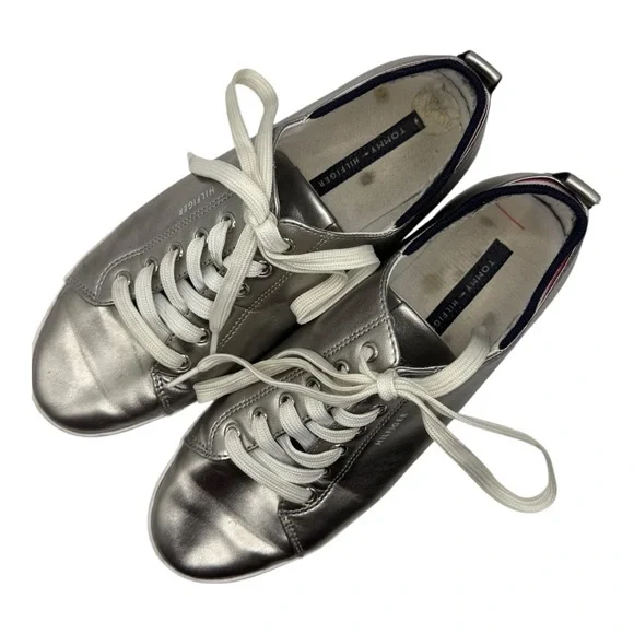 Tommy Hilfiger Silver Sneakers Size 9M Red, White, Blue Accent - Picture 3 of 13